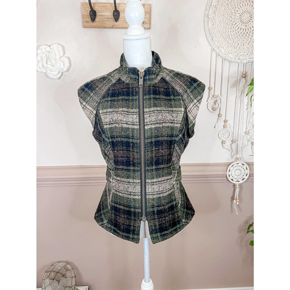 Cabi All Tied Up Plaid Wool Belted Mock Collar Vest  EUC Sz Medium - Picture 2 of 7